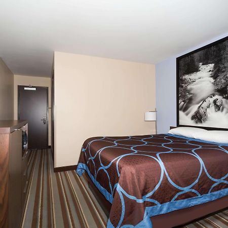 Super 8 By Wyndham Longmont/Twin Peaks Hotel Exterior foto