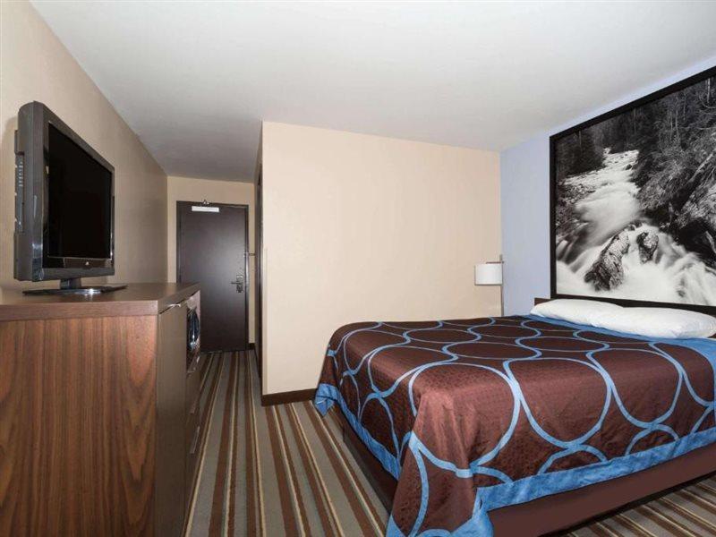 Super 8 By Wyndham Longmont/Twin Peaks Hotel Exterior foto